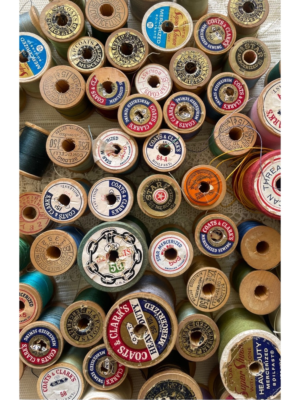 Vintage Wooden Thread Spools Lot of 60 Crafting Sewing Primitive Decor - Picture 4 of 5